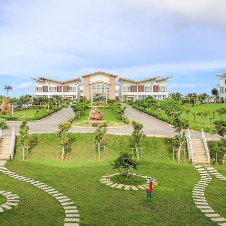 Skyebay Club Hotel Heng-ch'un Екстериор снимка